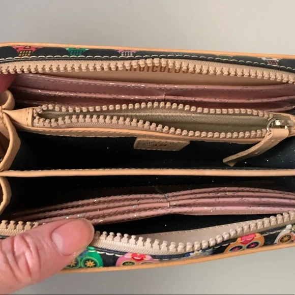 Consuela Colorful Skull Key Holder - Picture 6 of 13